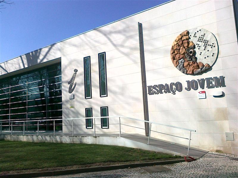 Câmara Municipal de Porto de Mós promove Gabinete da Juventude