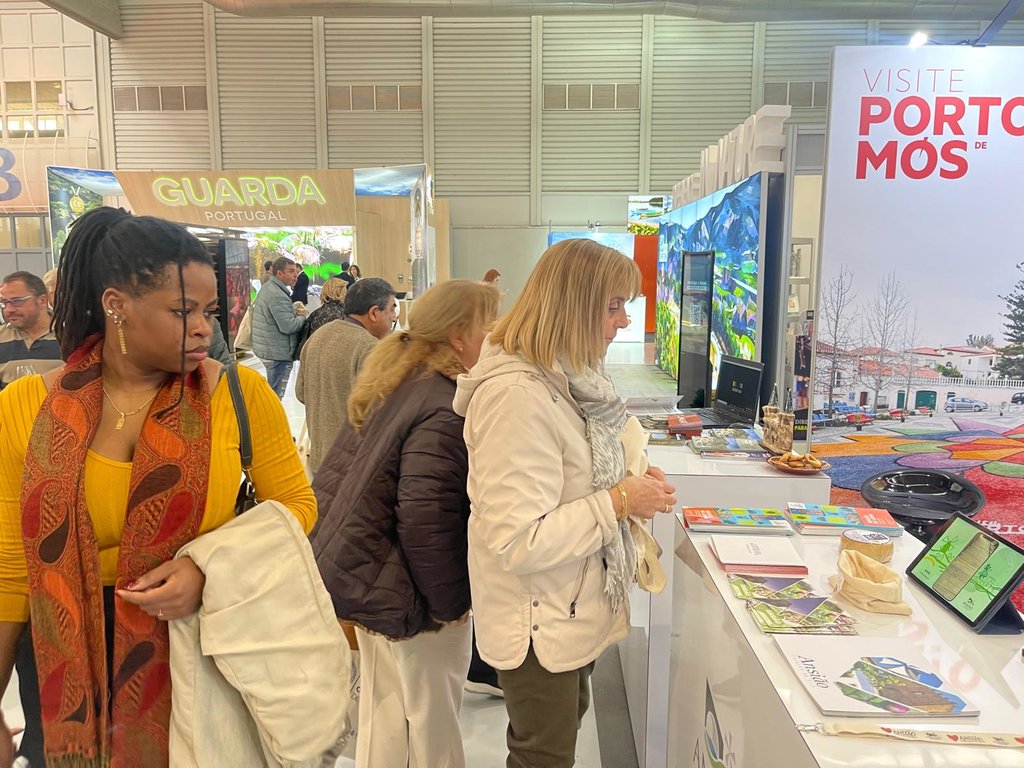 Porto de Mós na Feira Internacional do Turismo de Interior (INTUR) em Valladolid, Espanha.